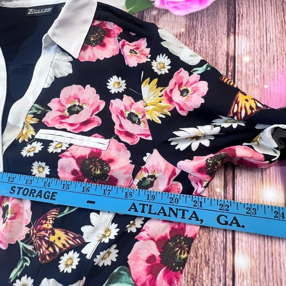 Elegant Floral Blouse - Black and Pink - Picture 4 of 10